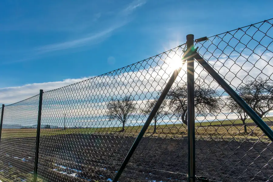 How Welders Improve Security In Chain Link Fencing Cleves, OH How Welders Improve Security In Chain Link Fencing Cleves, OH